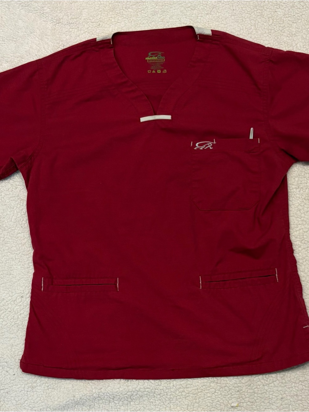 IguanaMed Maroon/Burgundy Scrub Top (Size XS)